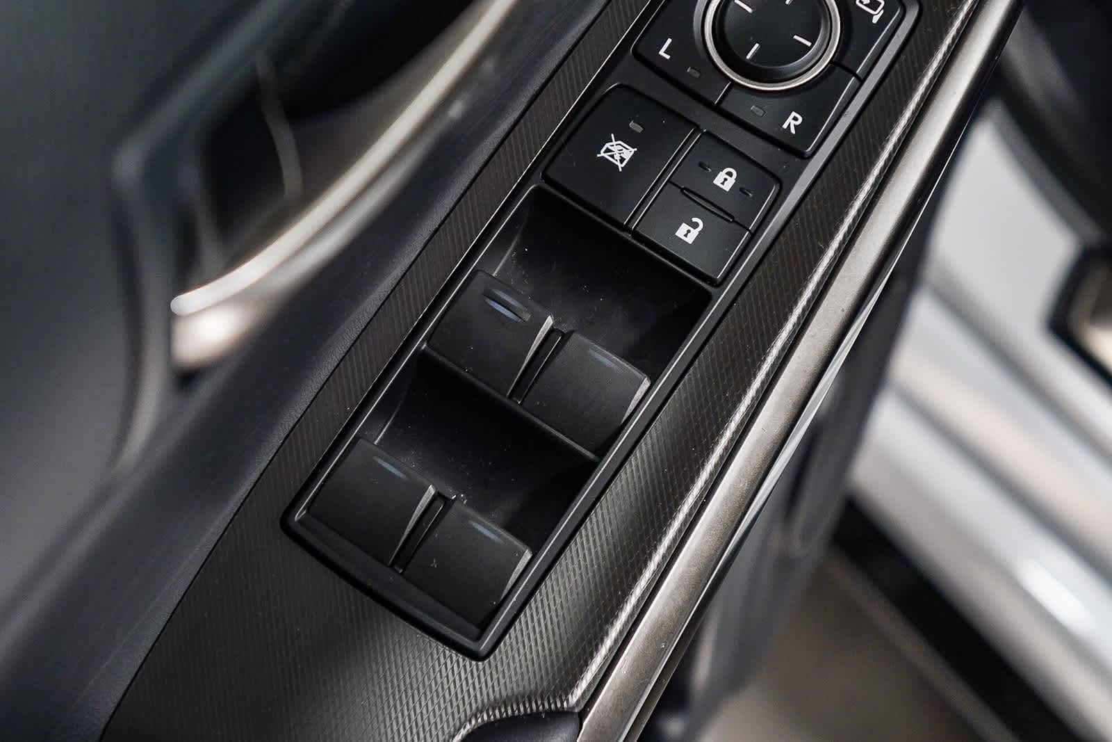 Thumbnail: 2025 Lexus IS - 26