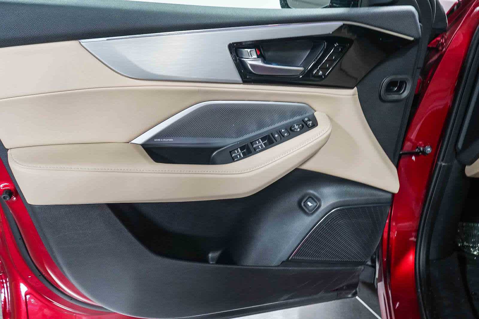 Thumbnail: 2025 Acura MDX - 22