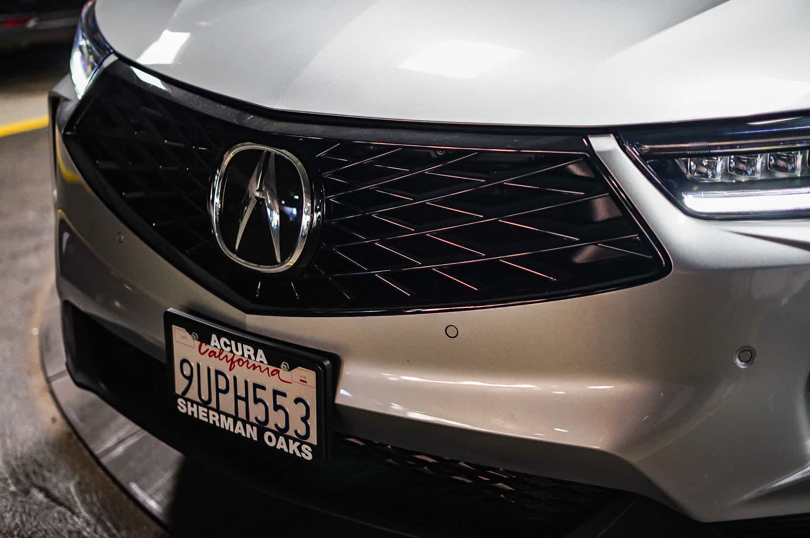 Thumbnail: 2025 Acura RDX - 10