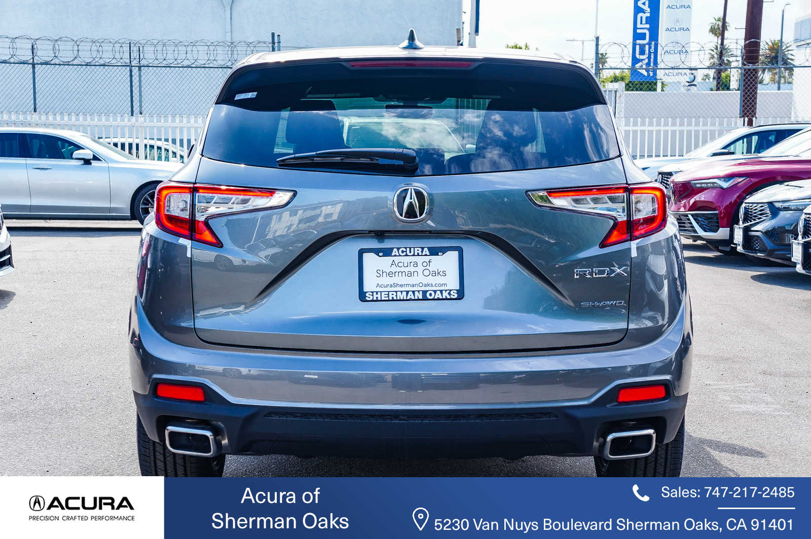 2025 Acura RDX photo 2