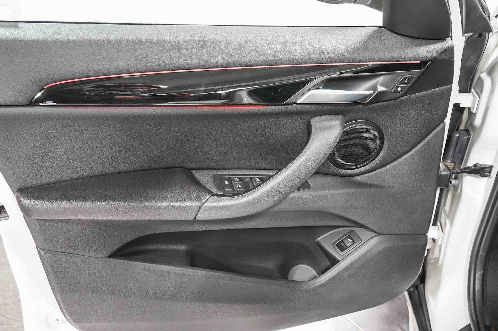 Thumbnail: 2020 BMW X1 - 25