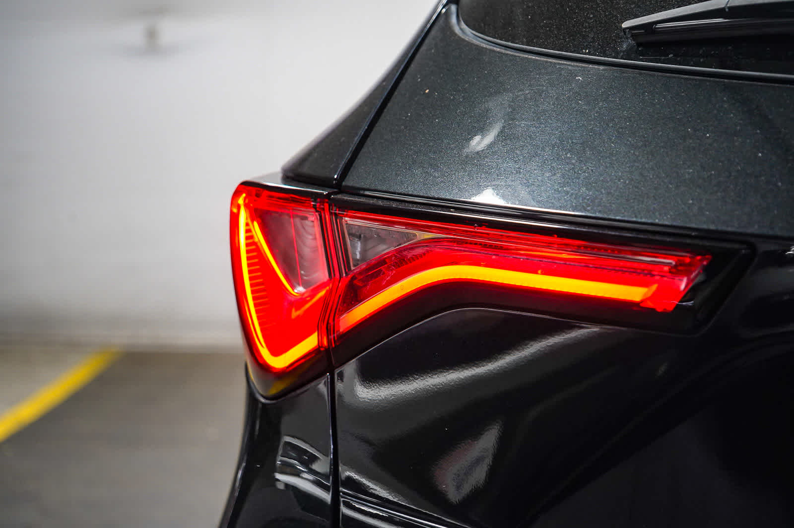 Thumbnail: 2023 Acura MDX - 12