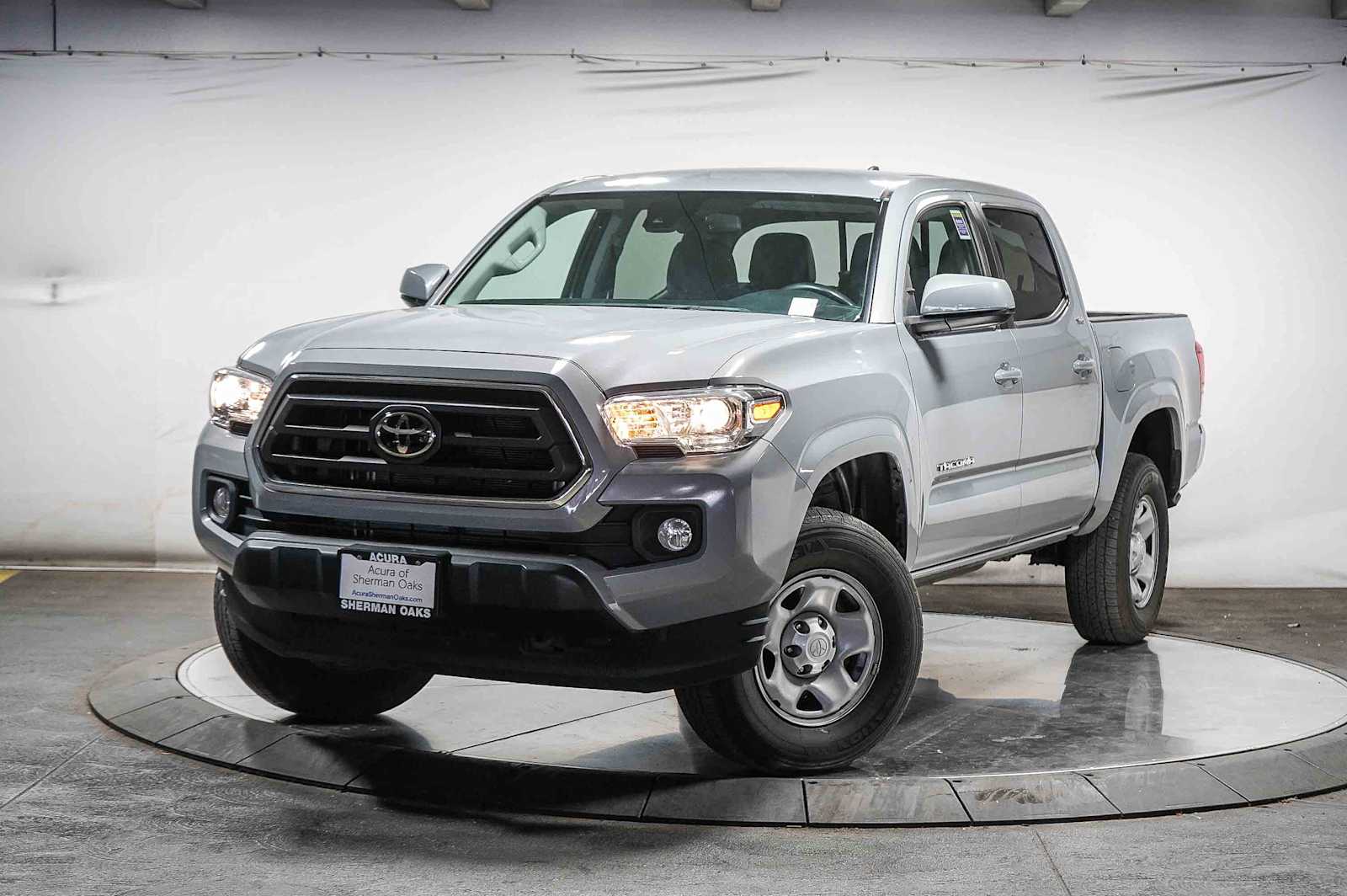 2021 Toyota Tacoma SR5's photo