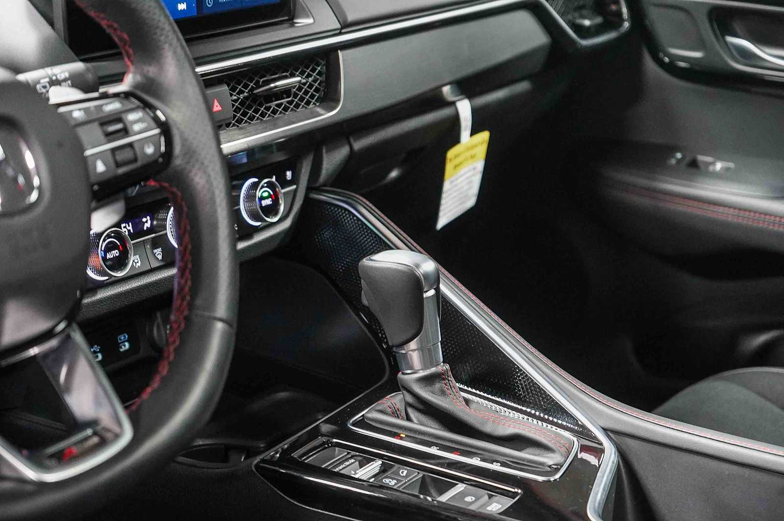 Thumbnail: 2025 Acura ADX - 25