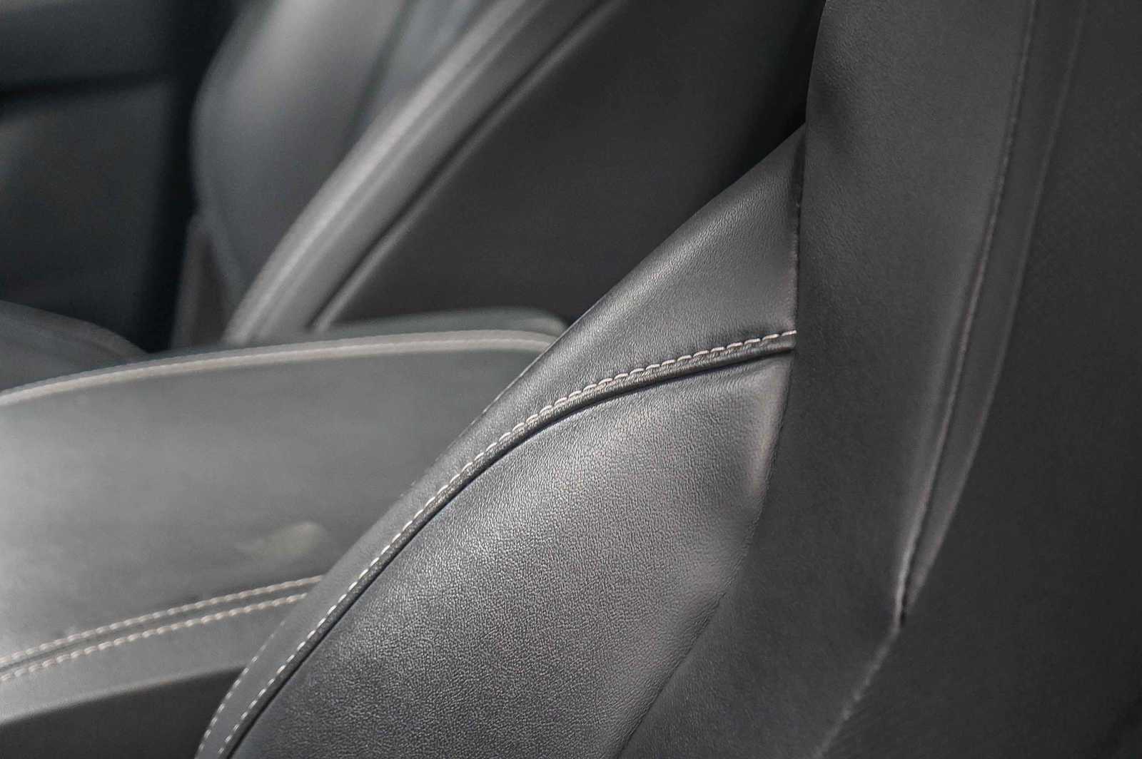 Thumbnail: 2023 Acura MDX - 20