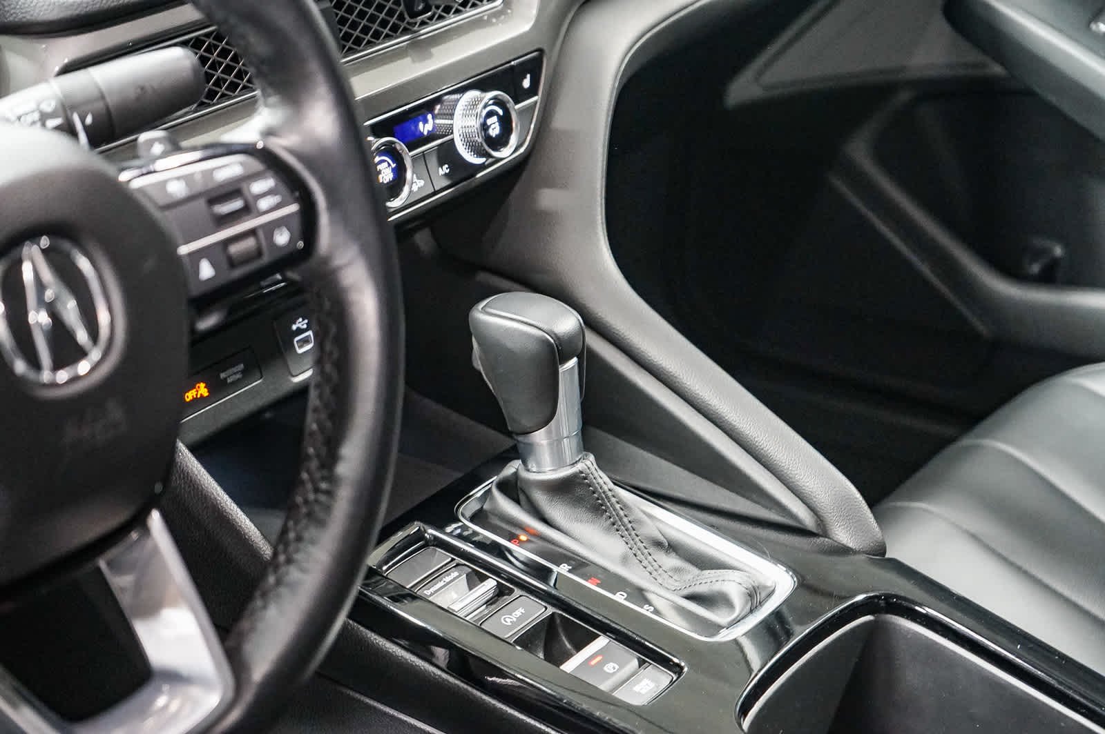 Thumbnail: 2025 Acura Integra - 27