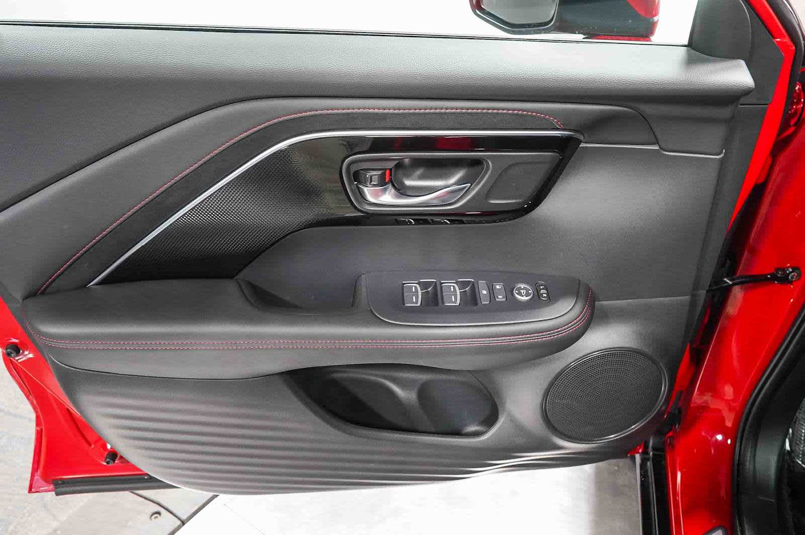 Thumbnail: 2025 Acura ADX - 25