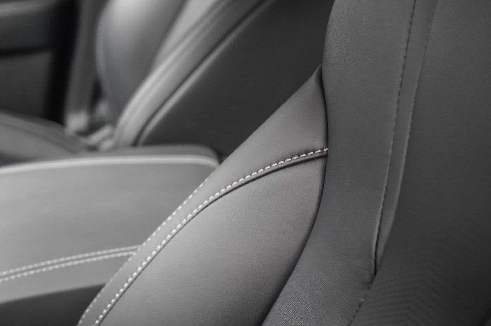 Thumbnail: 2025 Acura MDX - 20