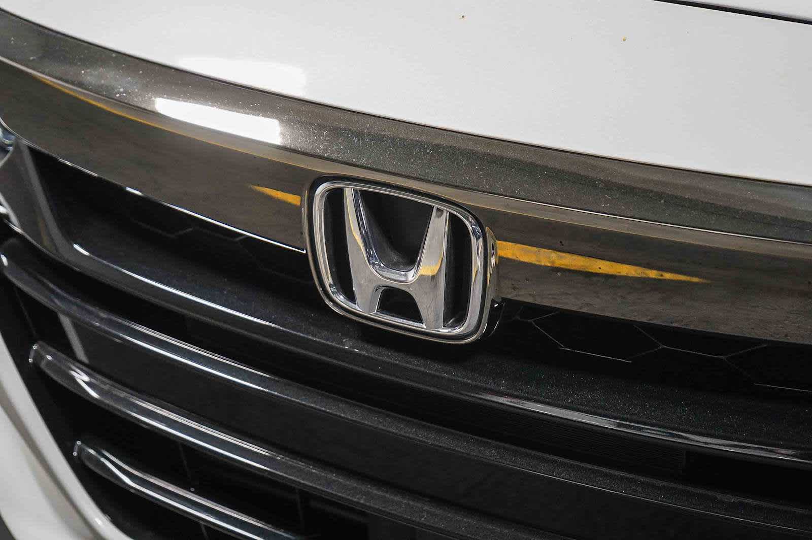 Thumbnail: 2018 Honda Accord - 9