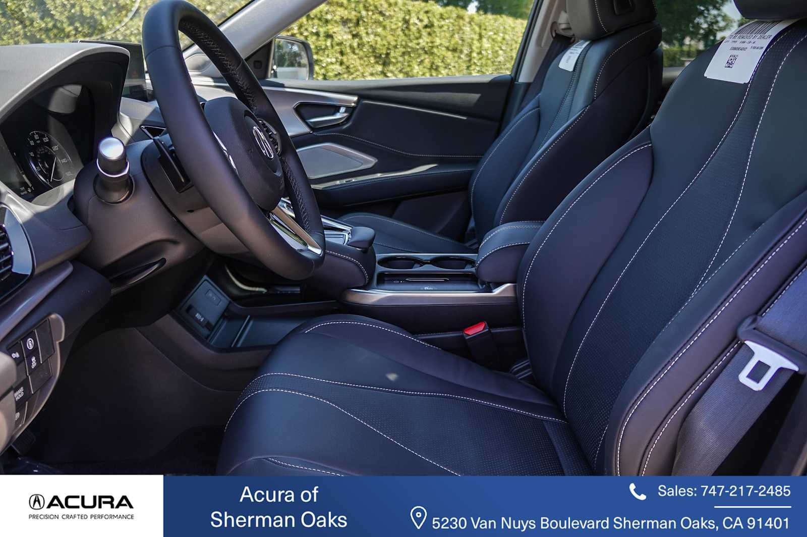 Thumbnail: 2025 Acura RDX - 25