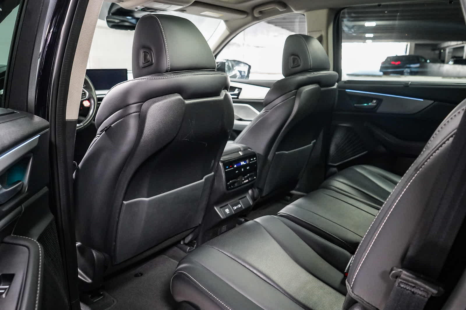 Thumbnail: 2023 Acura MDX - 20