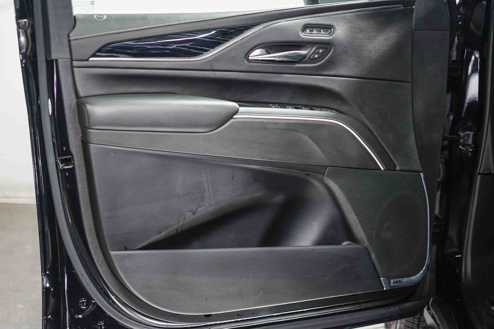 Thumbnail: 2023 Cadillac Escalade - 28