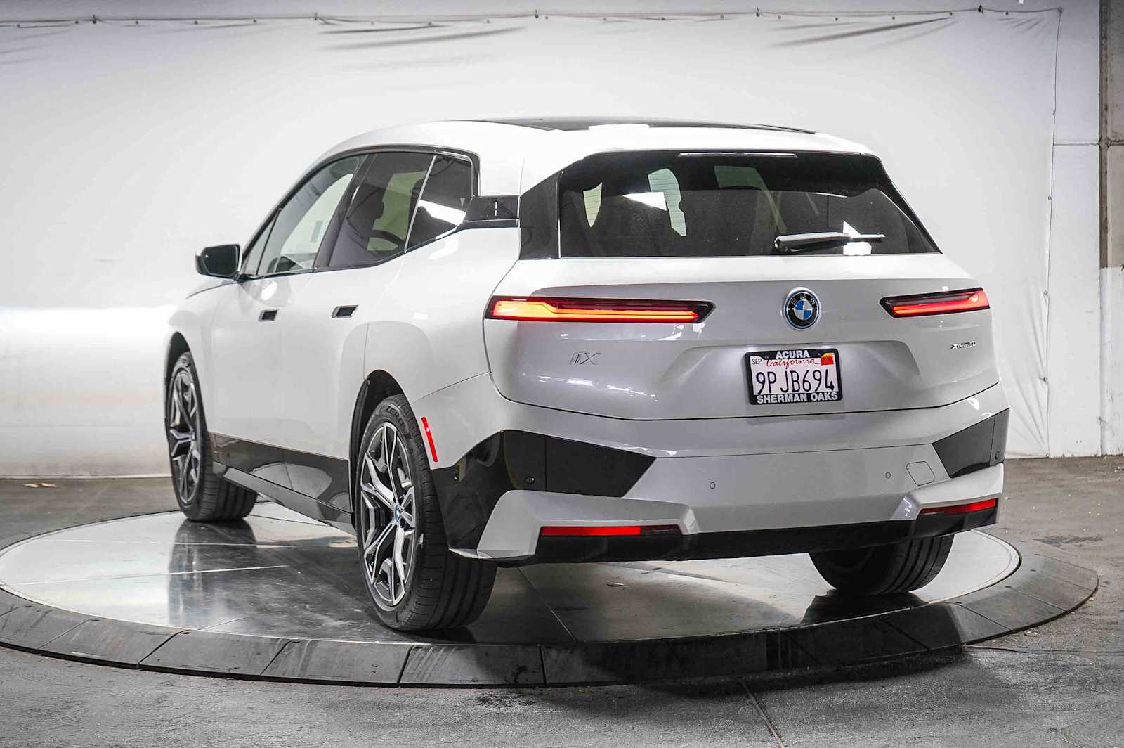 Thumbnail: 2025 BMW iX - 2