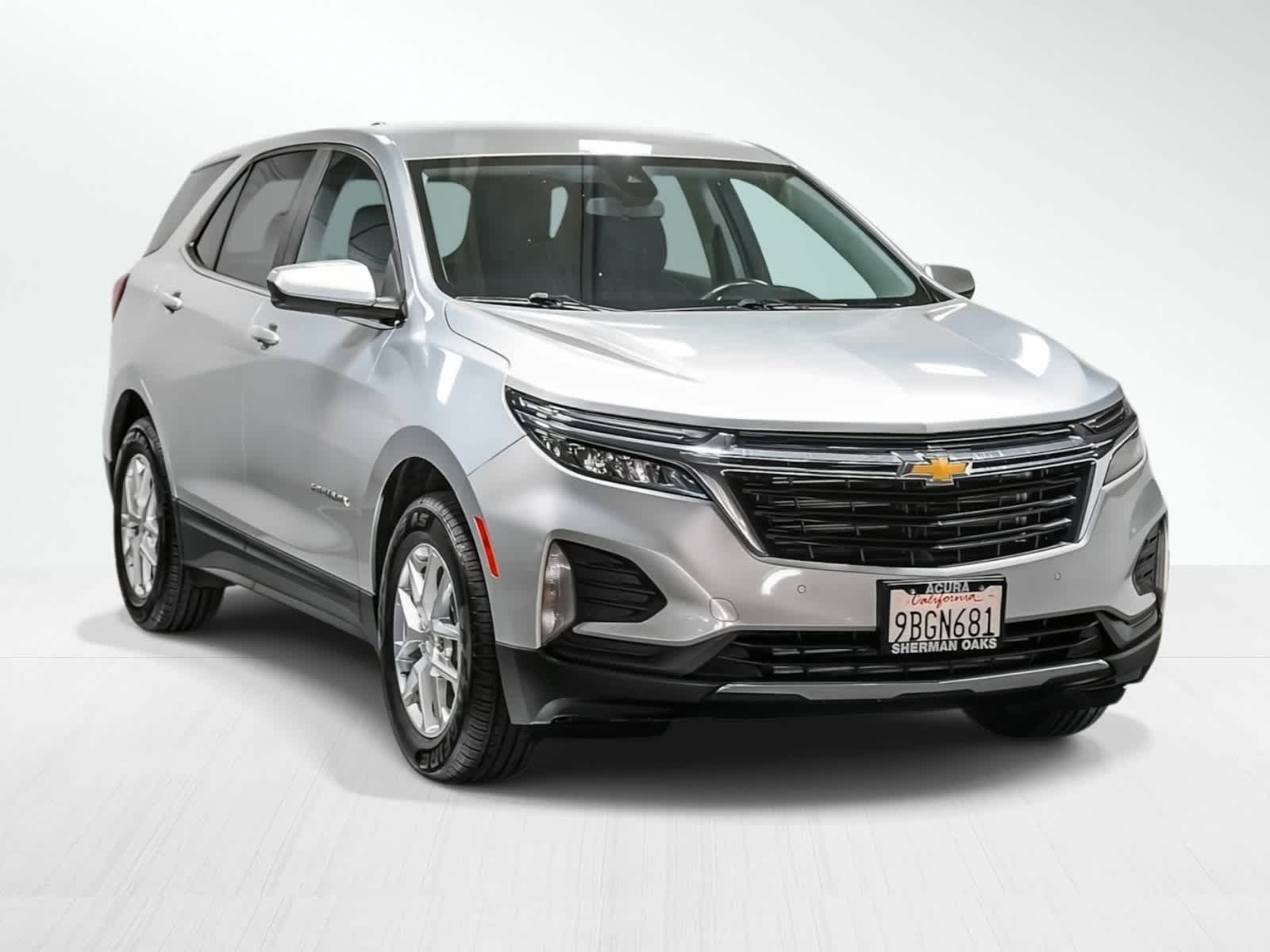 Thumbnail: 2022 Chevrolet Equinox - 6