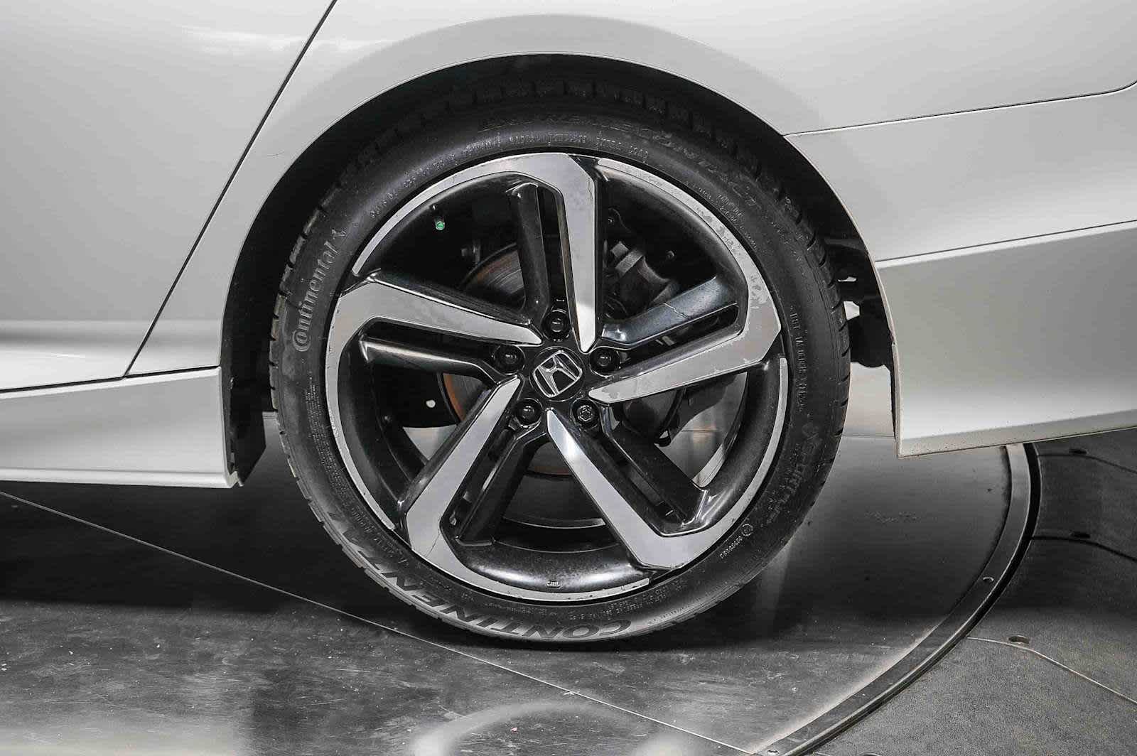 Thumbnail: 2018 Honda Accord - 12