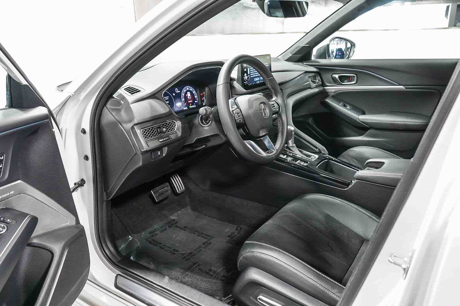 Thumbnail: 2023 Acura Integra - 20