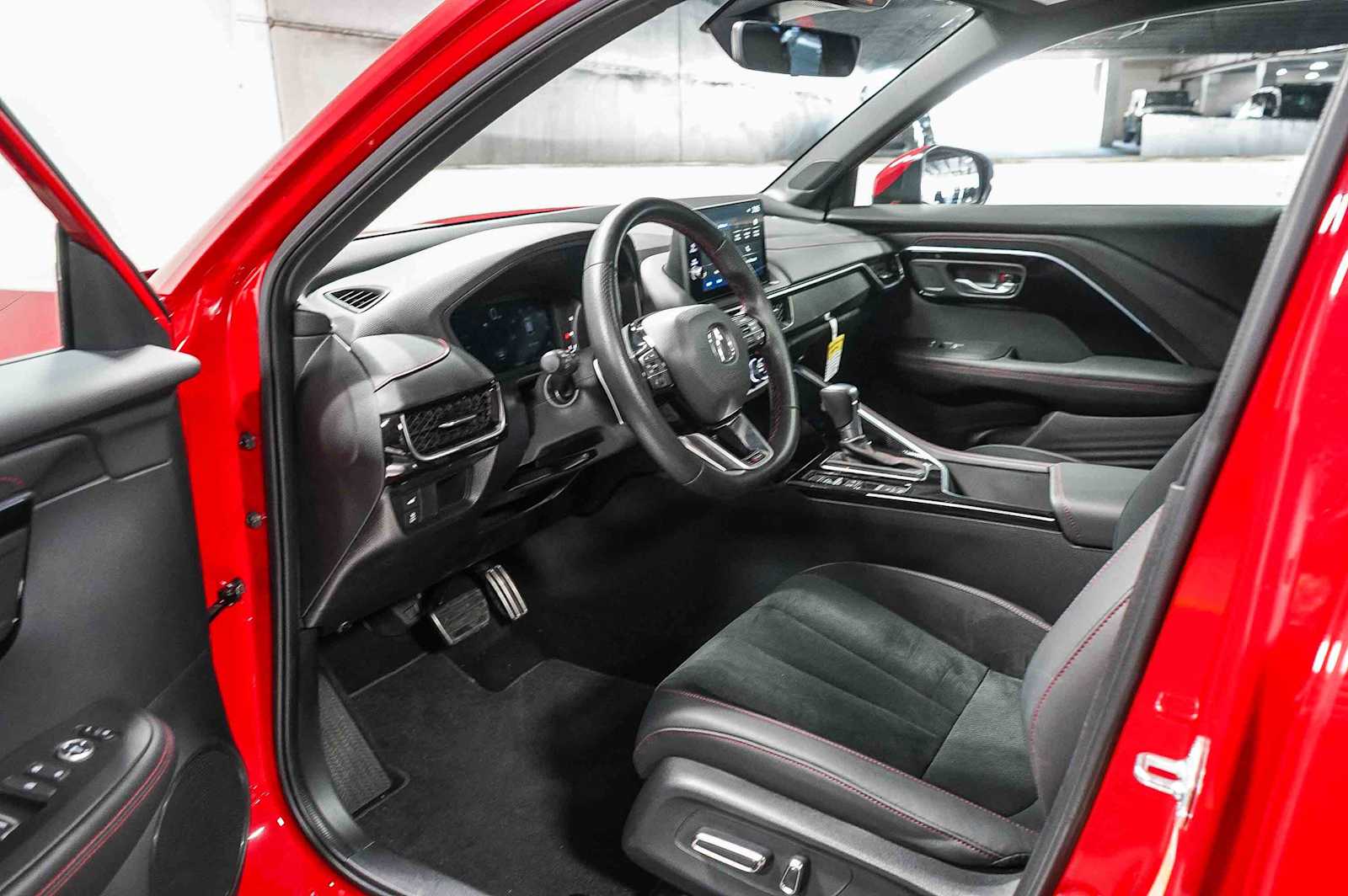 Thumbnail: 2025 Acura ADX - 19