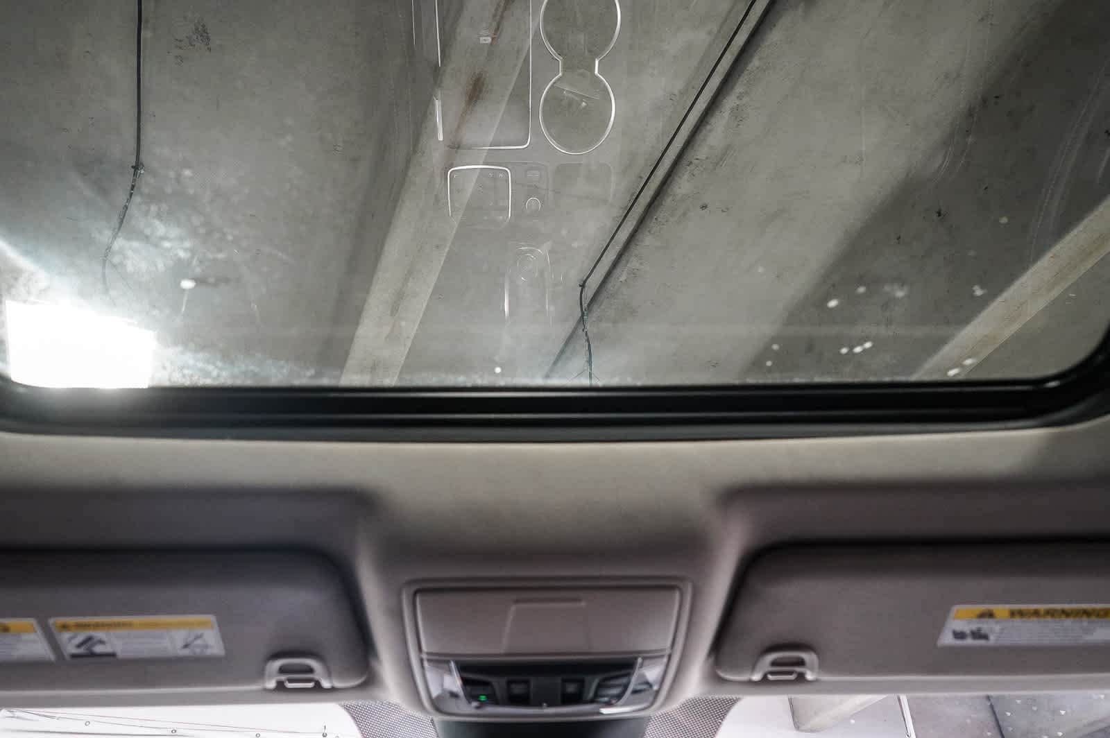 Thumbnail: 2022 Acura MDX - 18