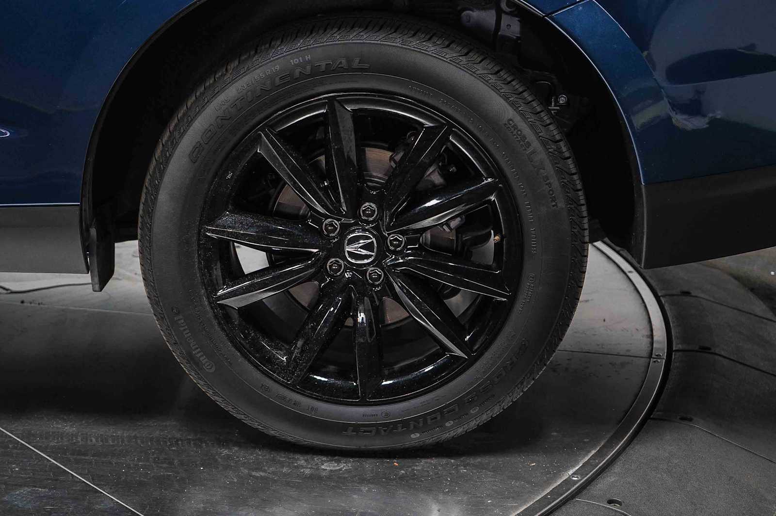 Thumbnail: 2025 Acura RDX - 10