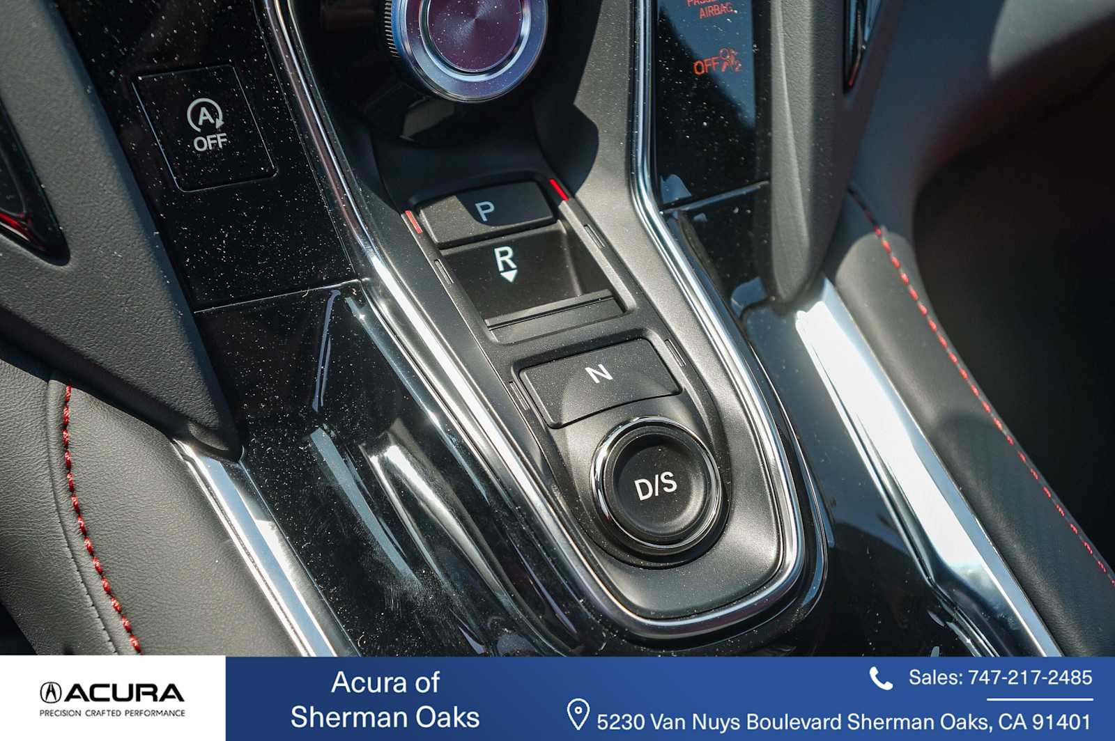 Thumbnail: 2025 Acura RDX - 26