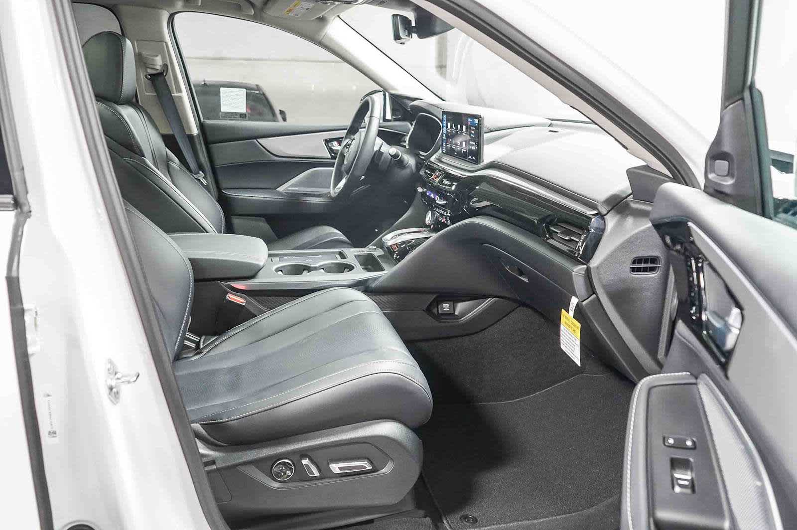 Thumbnail: 2025 Acura MDX - 16