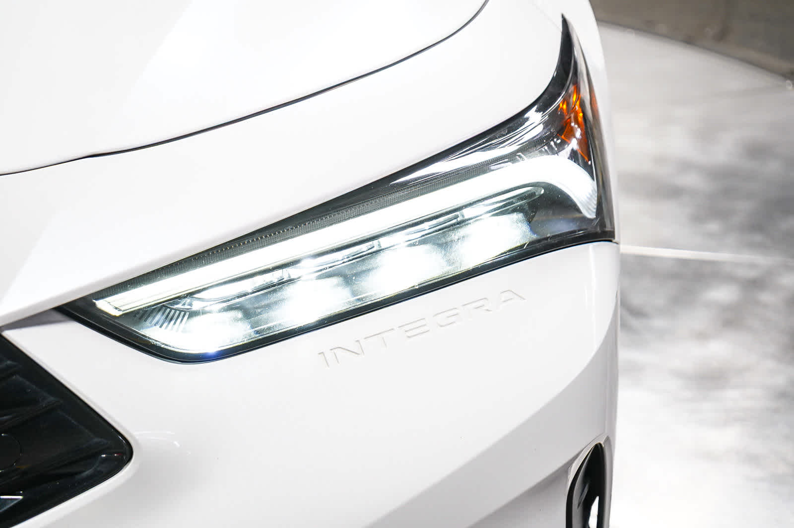 Thumbnail: 2025 Acura Integra - 8