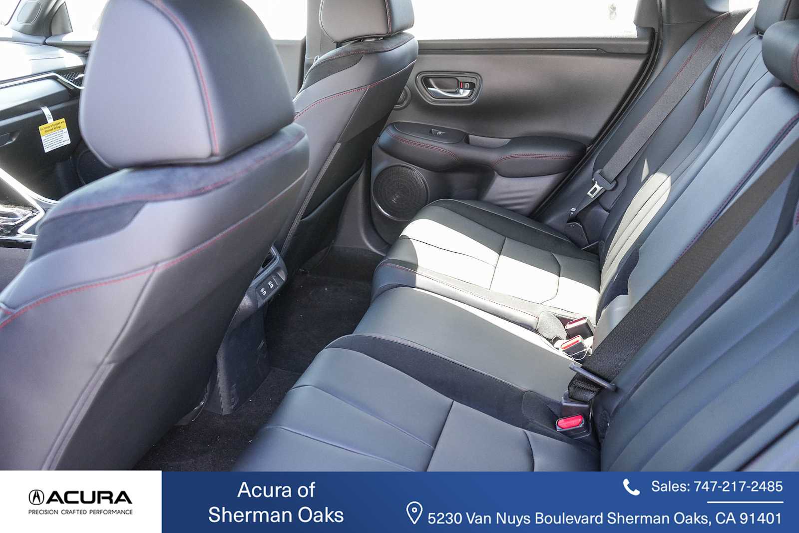 Thumbnail: 2025 Acura ADX - 28