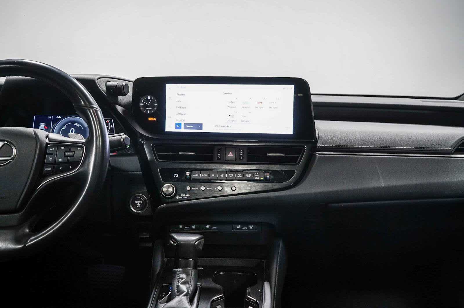 Thumbnail: 2024 Lexus ES - 14