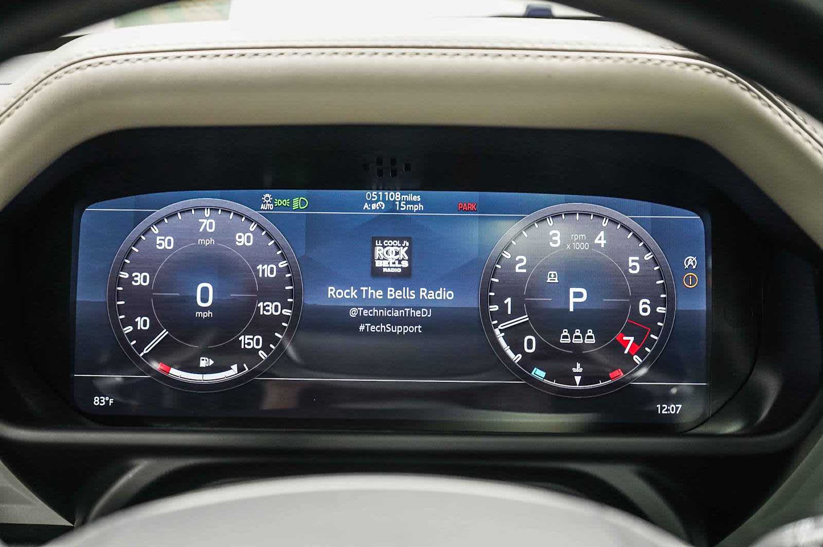 Thumbnail: 2020 Land Rover Defender - 28