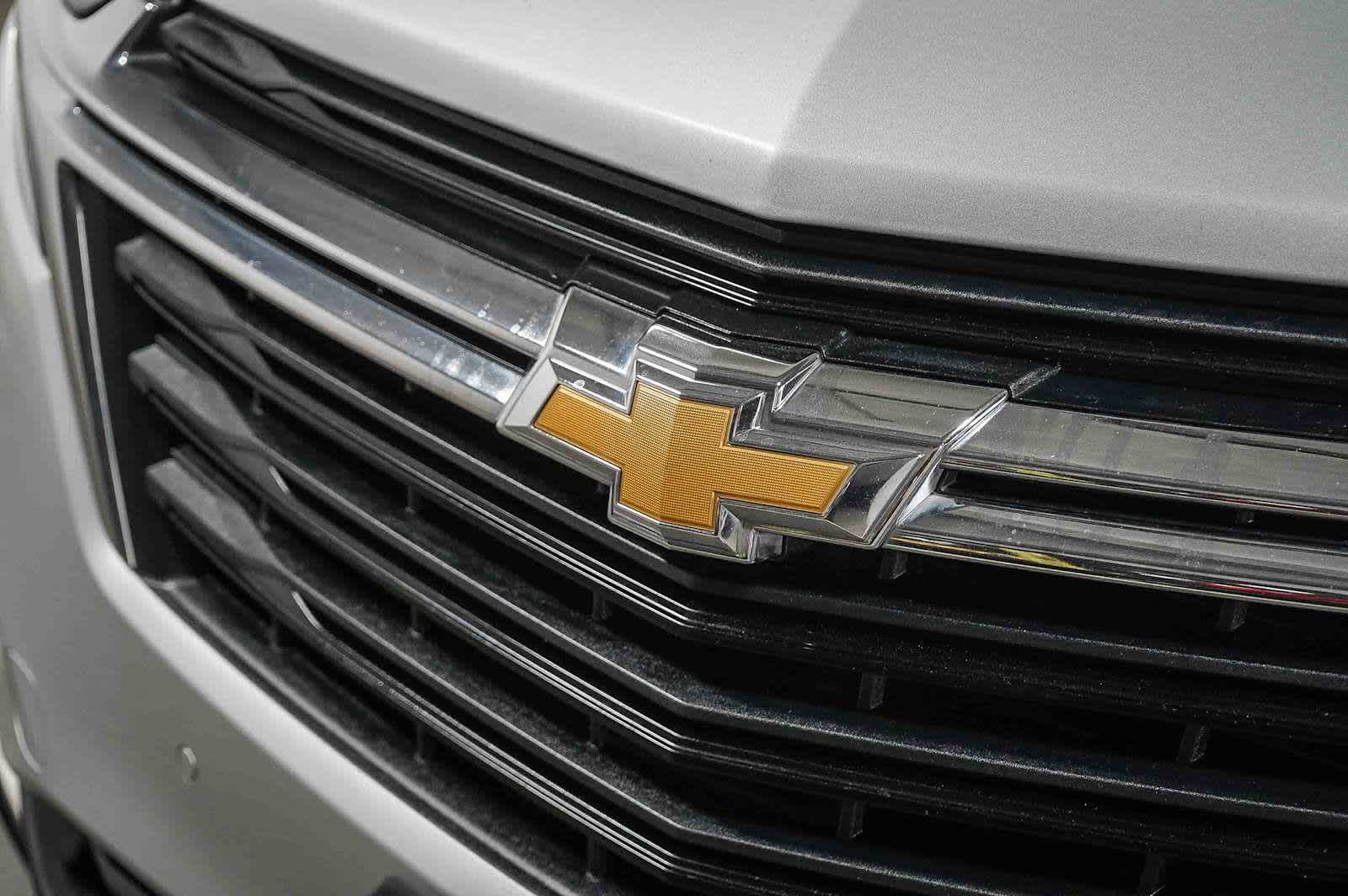 Thumbnail: 2022 Chevrolet Equinox - 9