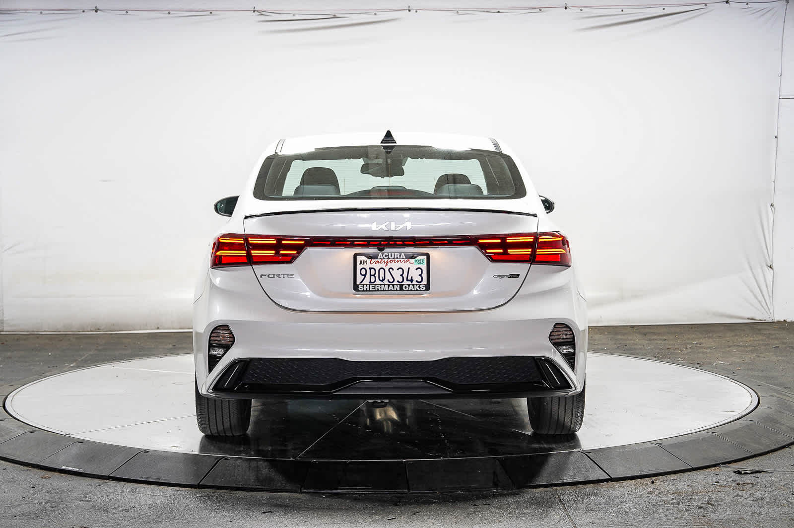2022 Kia Forte GT-Line photo 2