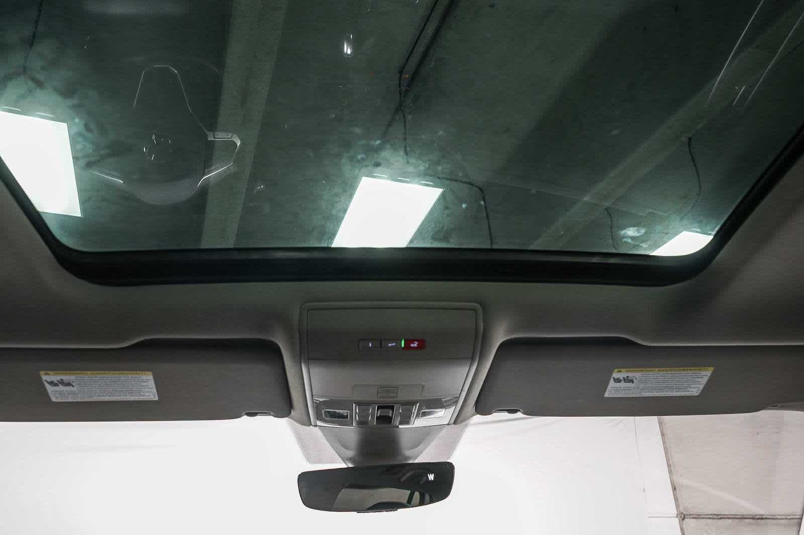 Thumbnail: 2021 Volkswagen Atlas - 15