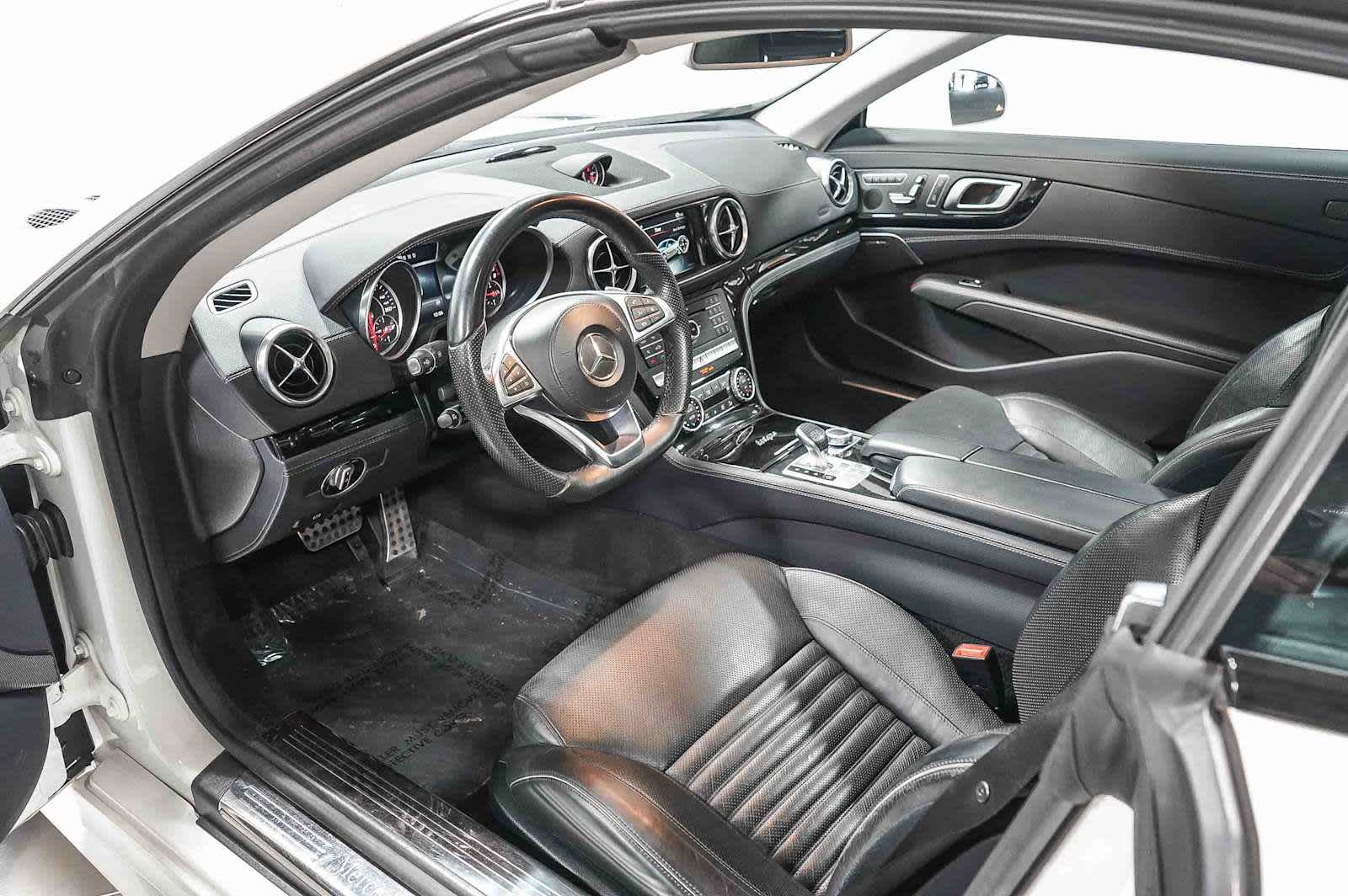 Thumbnail: 2017 Mercedes-Benz SL-Class - 19