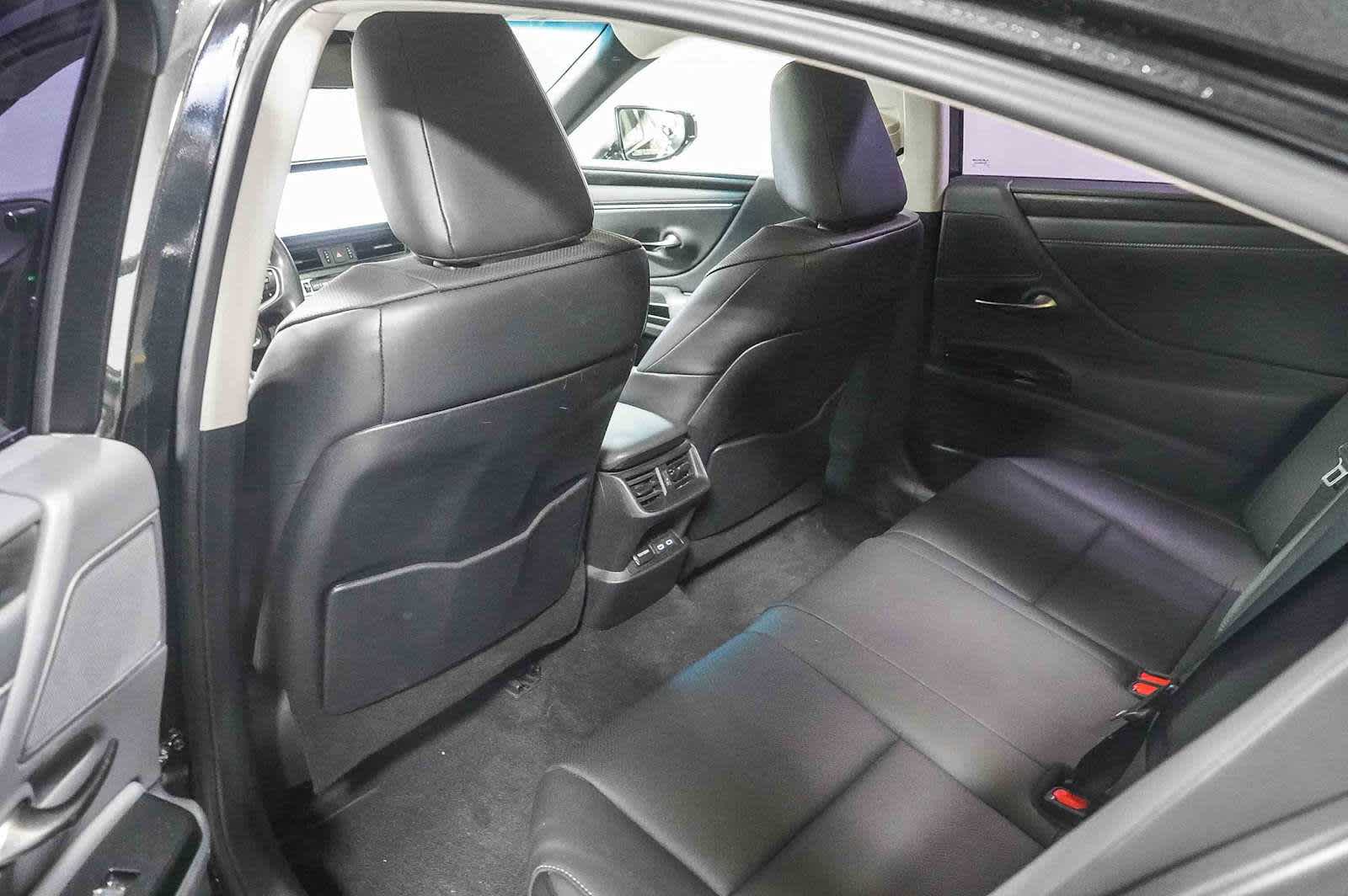 Thumbnail: 2024 Lexus ES - 20