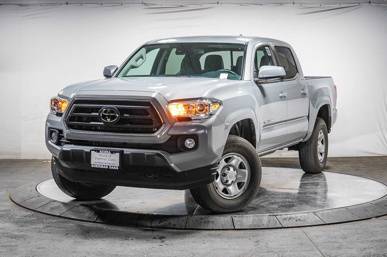 2021 Toyota Tacoma SR5's photo