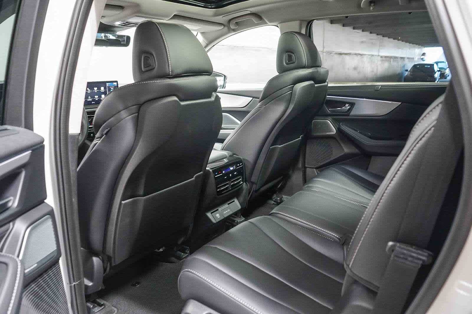 Thumbnail: 2025 Acura MDX - 19