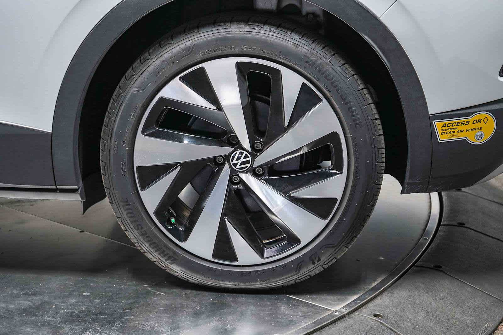 Thumbnail: 2021 Volkswagen ID.4 - 12