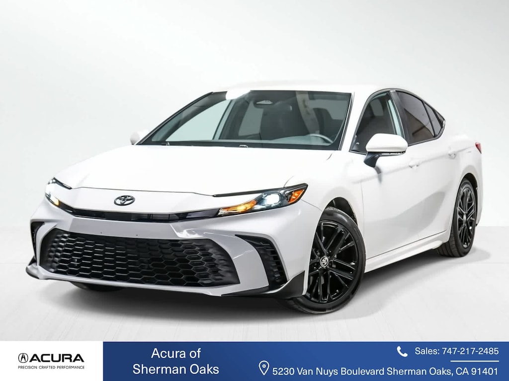 Used 2026 Toyota Camry SE Sedan