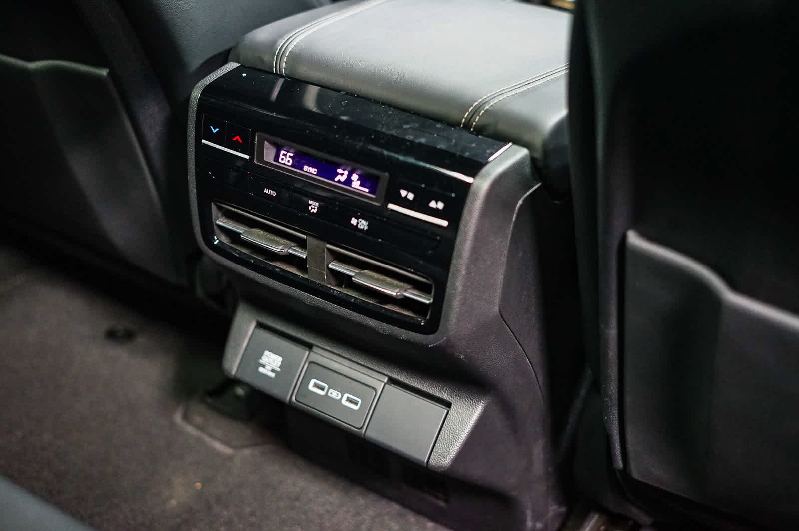 Thumbnail: 2023 Acura MDX - 20