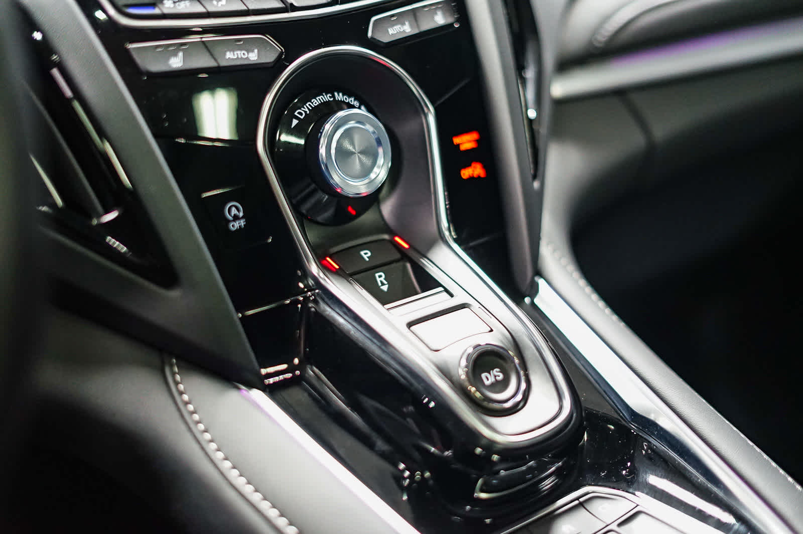 Thumbnail: 2025 Acura RDX - 24