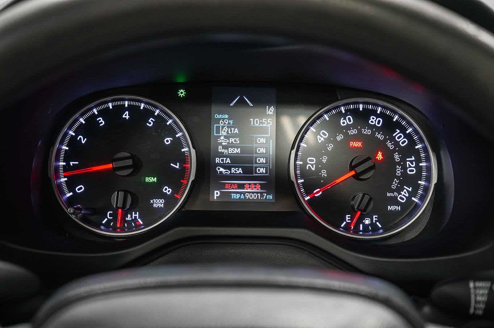 Thumbnail: 2021 Toyota RAV4 - 28