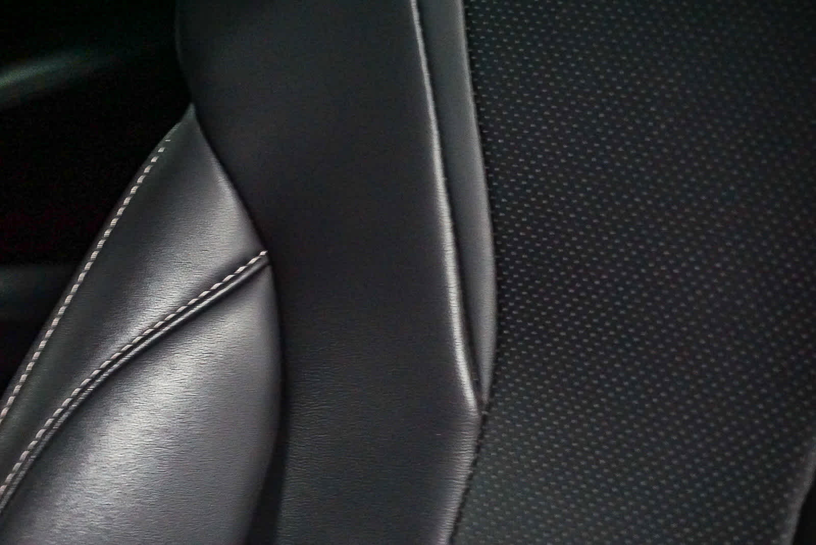 Thumbnail: 2023 Acura MDX - 29