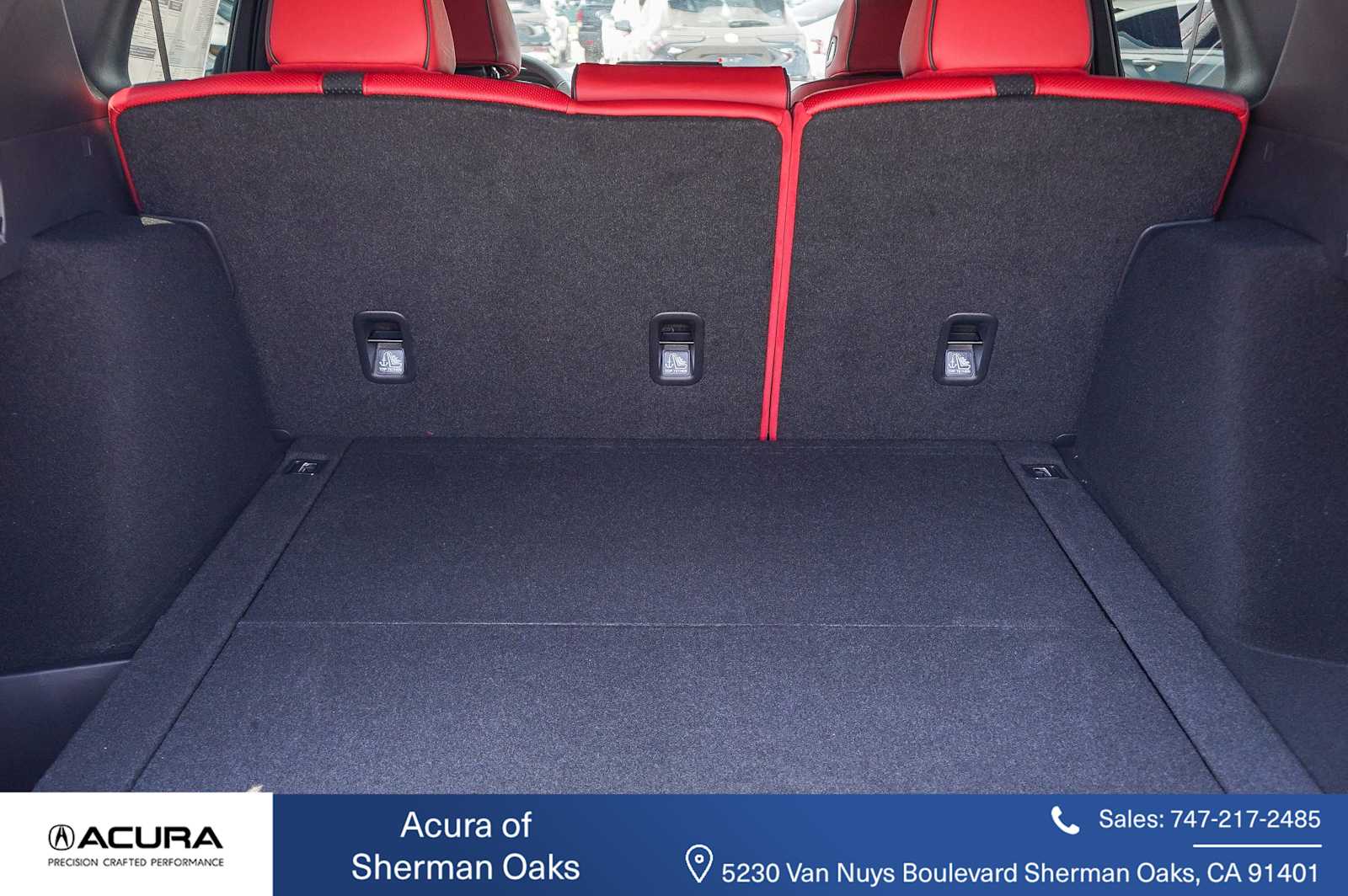 Thumbnail: 2025 Acura RDX - 33