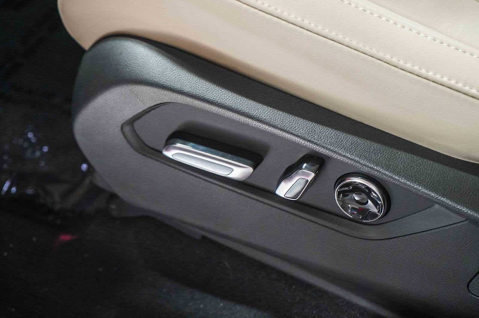 Thumbnail: 2025 Acura MDX - 23