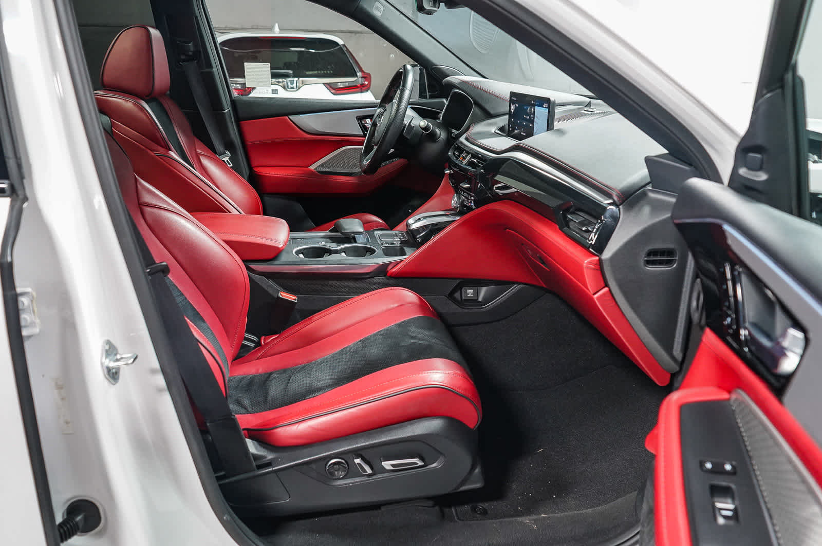 Thumbnail: 2023 Acura MDX - 19