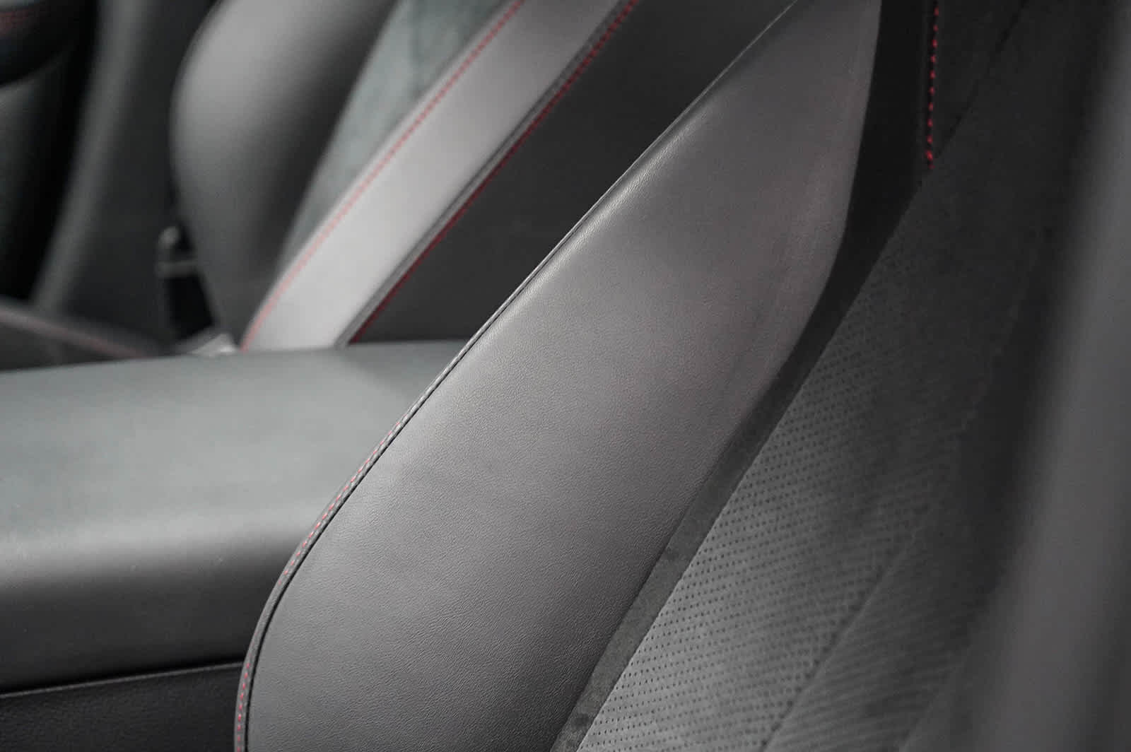 Thumbnail: 2025 Acura ADX - 23