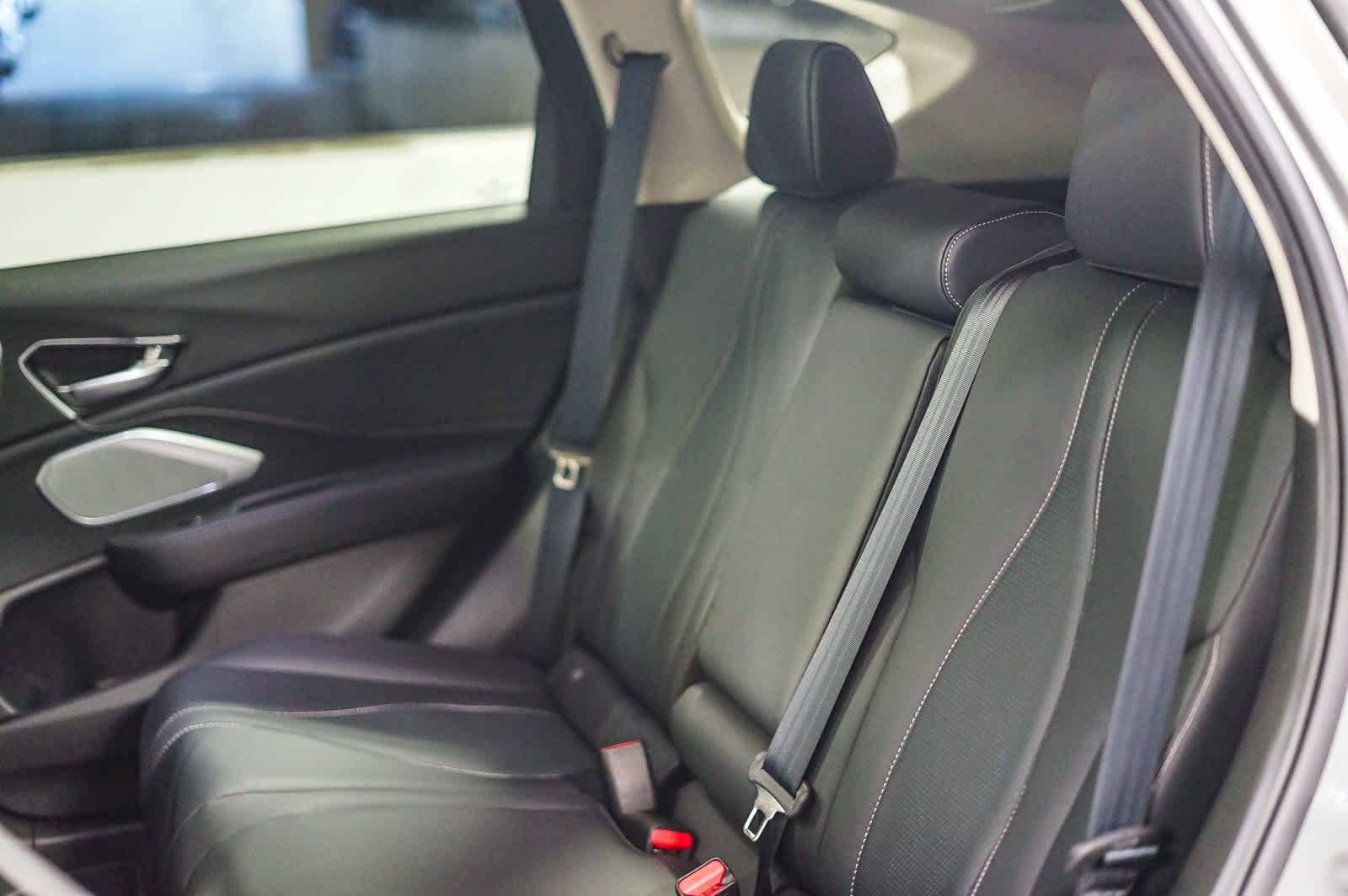 Thumbnail: 2025 Acura RDX - 23