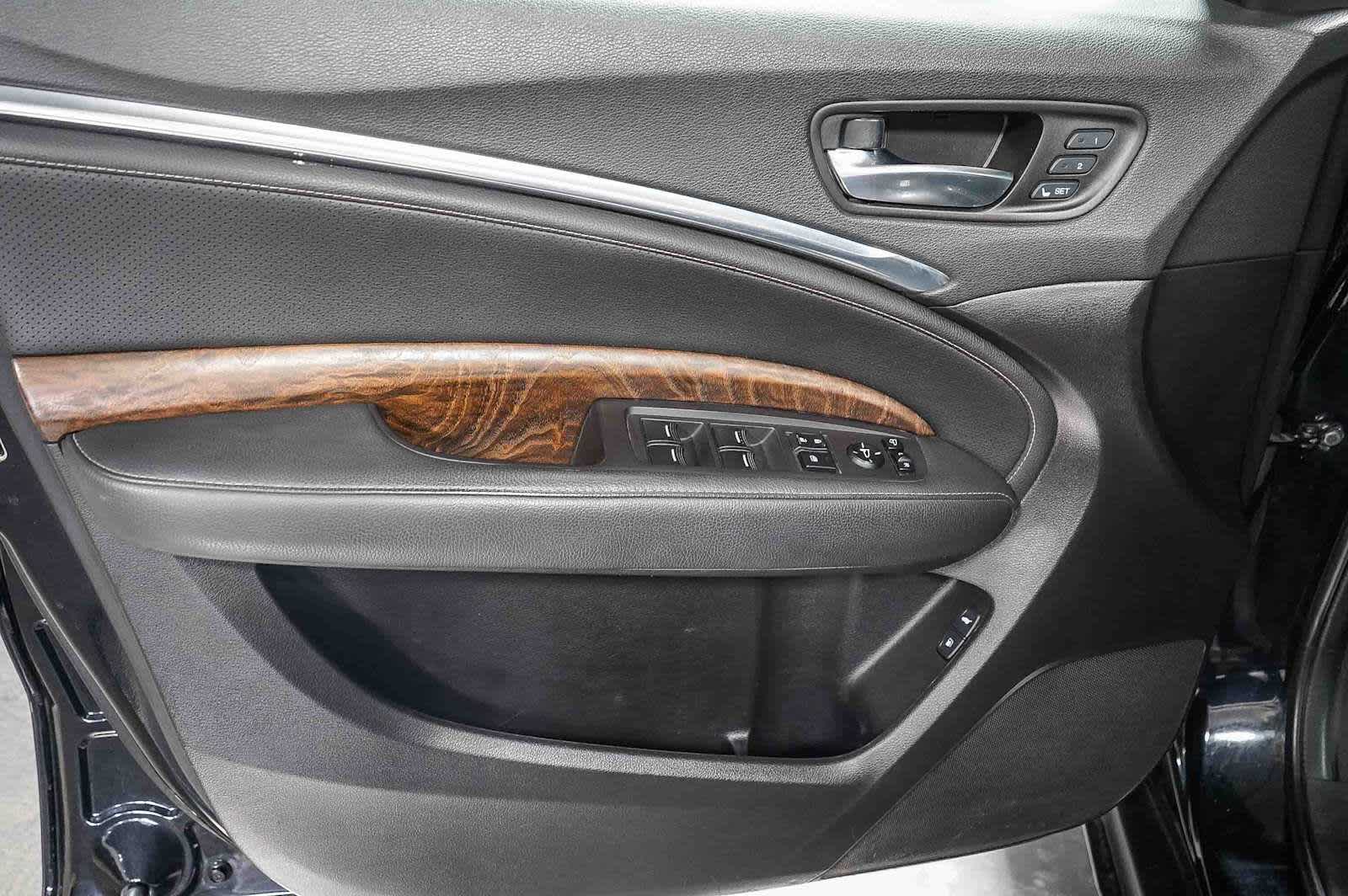 Thumbnail: 2020 Acura MDX - 25