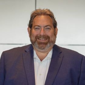 Staff member Peter Lieberman from ID_651d5bc65bb3
