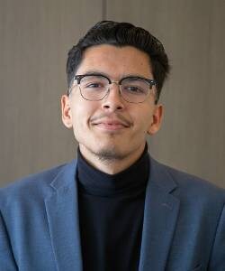 Staff member Ernesto Angulo from ID_03b6aab8b9bb